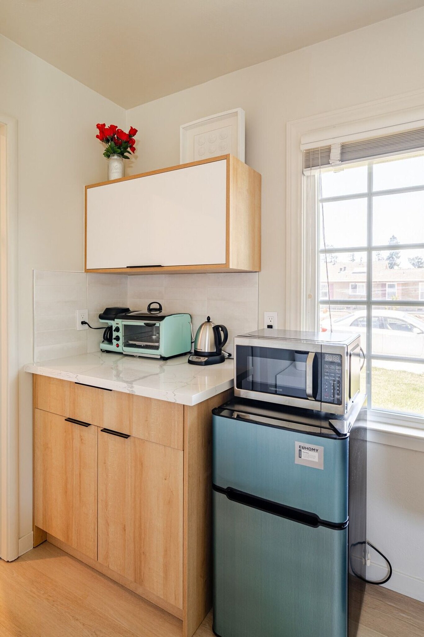 Building Photo - 945 Maryann Dr