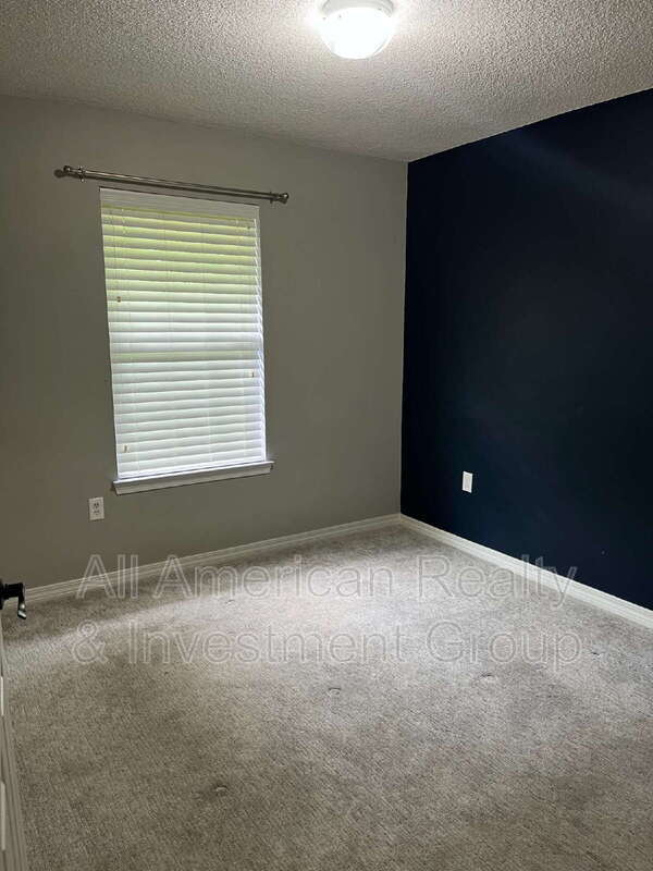 Building Photo - 917 Lajolla Ln