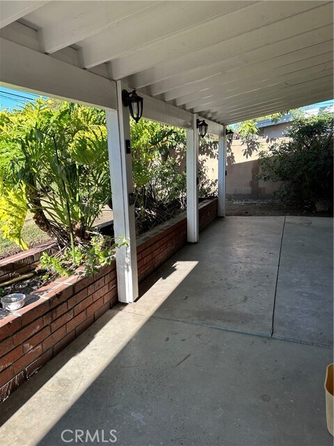 Primary Photo - 339 N Siesta Ave