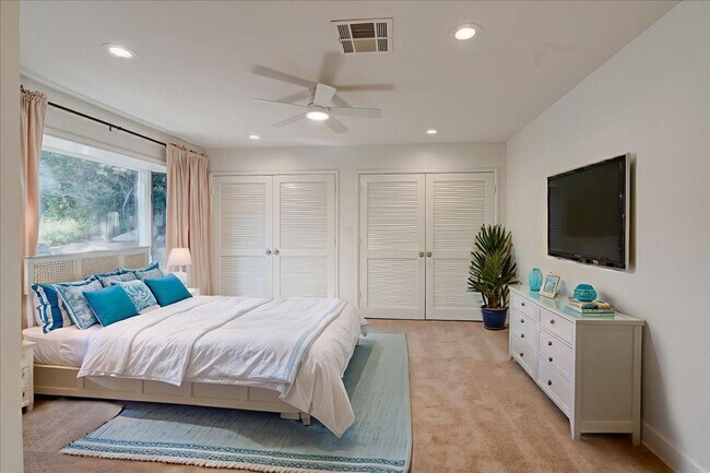 Building Photo - Rancho San Diego Custom Home with Panorami...