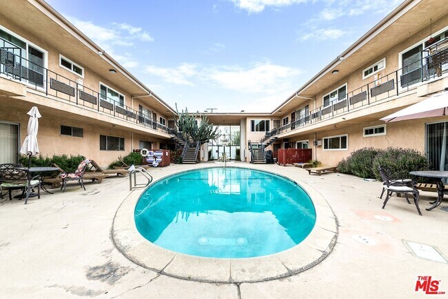 Building Photo - 5232 Corteen Pl