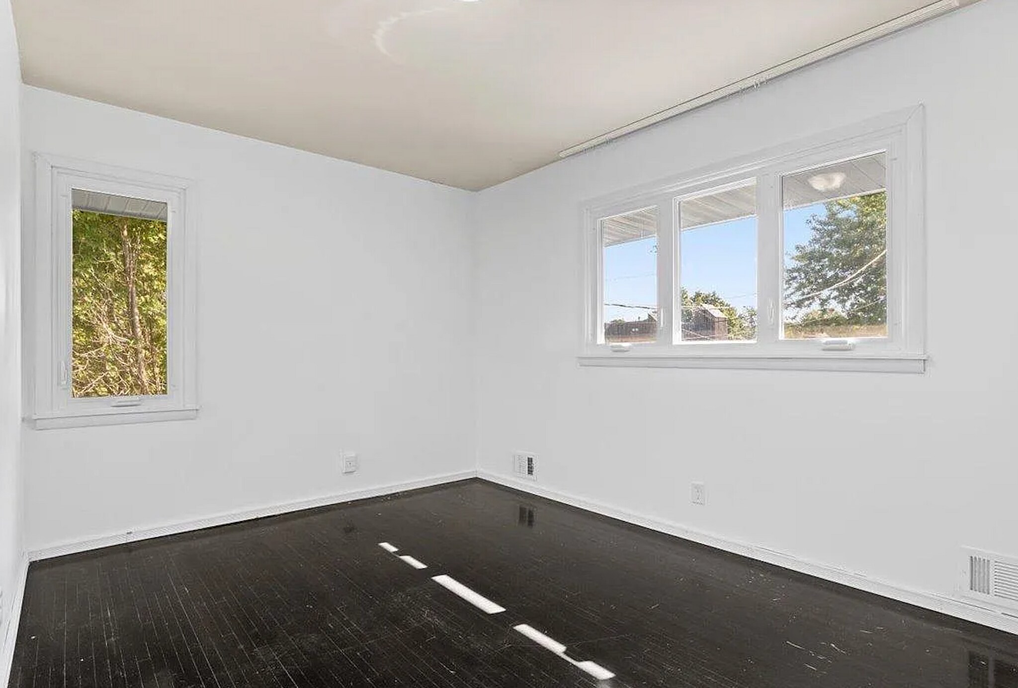 Building Photo - 9300 Blaisdell Ave S