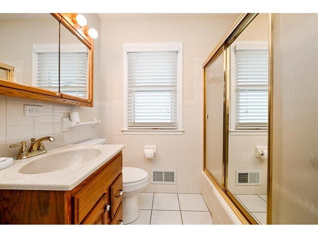 Building Photo - 7201 Kentucky Ave N