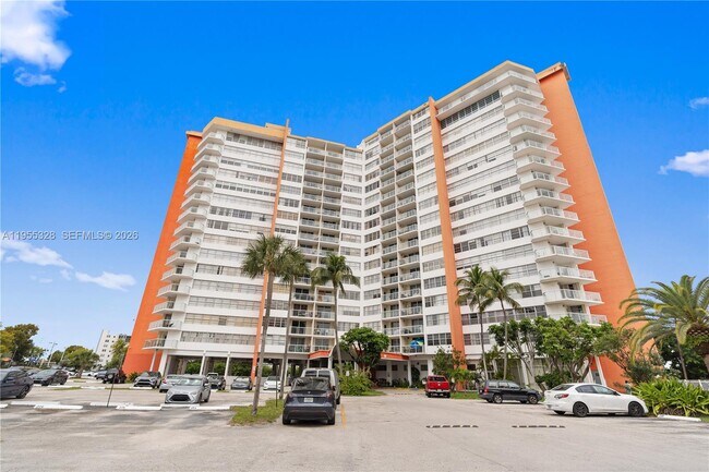 Building Photo - 1301 NE Miami Gardens Dr