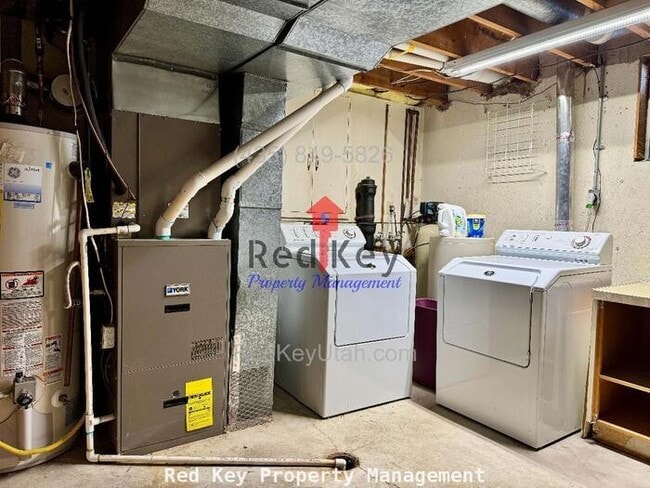 Building Photo - Coleman St Single Family Home with 2 Maste...