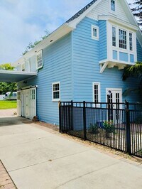Building Photo - 936 Riverside Dr