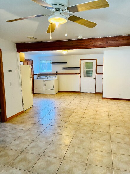Building Photo - 104 Arcturus Dr