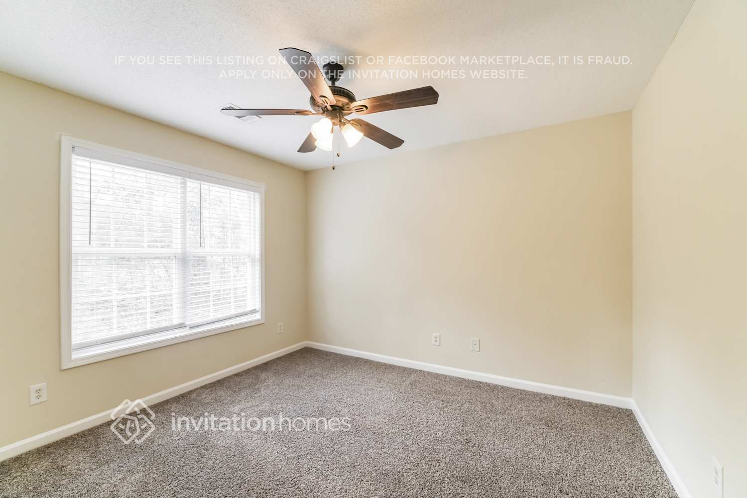 Building Photo - 3061 Ridgeview Dr