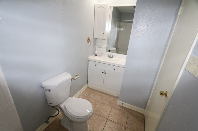 Building Photo - 3811 Cypressdale Dr