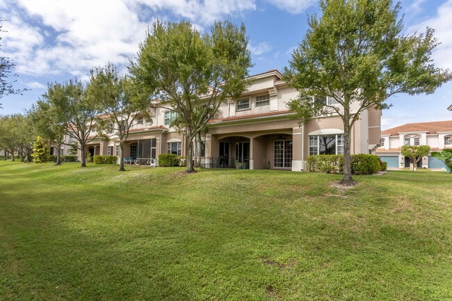 Building Photo - 47 Lancaster Rd