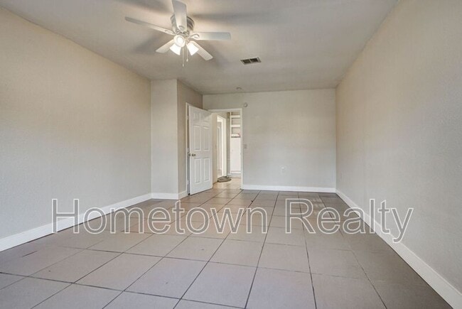 Building Photo - 332 NW 85th St