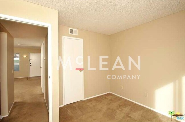 Building Photo - Spacious 4-Bedroom Condo in Indian Canyon Gardens – Palm Springs Living at Its Best!