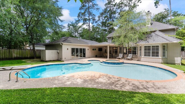 Building Photo - 34 Candle Pine Pl
