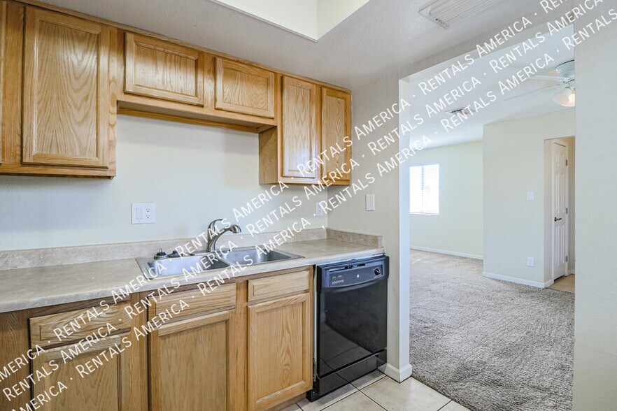 Building Photo - 4354 N 82nd St