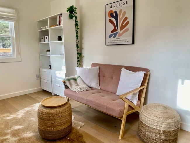 Building Photo - 13 Brenner Rd