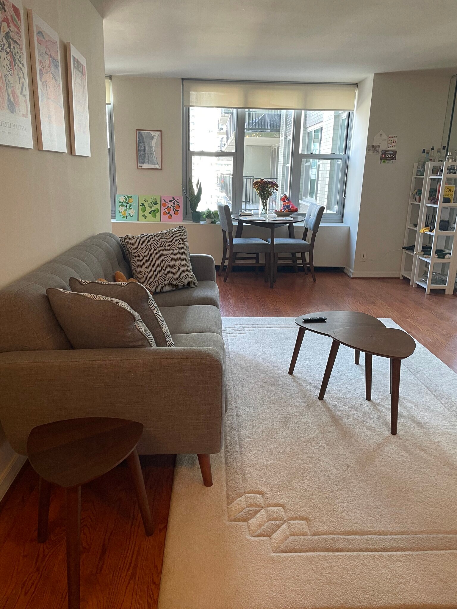 Building Photo - 400 E Randolph St