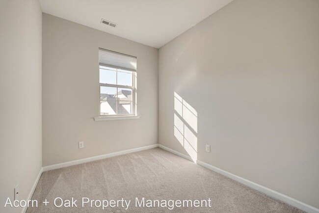 Building Photo - 3 br, 2.5 bath House - 239 Rubrum Drive