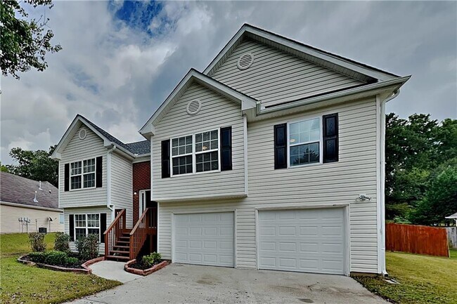 Primary Photo - 450 Aristocrat Dr SW