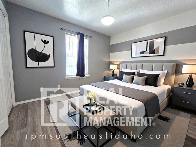 Building Photo - Spacious & Updated 4 Bedroom, 3 Bathroom Twin Home in Ammon (Idaho Falls) for Rent by Real Proper...