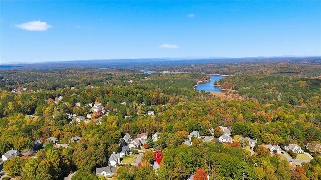 Building Photo - 3986 Fox Glen Dr