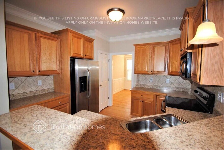 Building Photo - 160 McDougle Ln