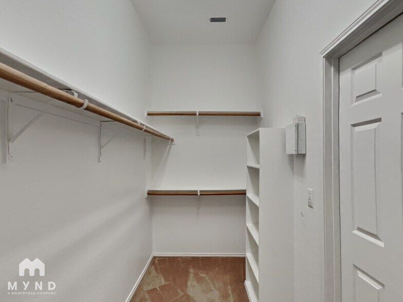 Building Photo - 1019 Cottontail Dr