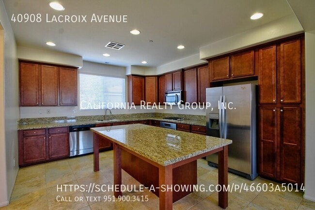 Building Photo - 40908 Lacroix Avenue'