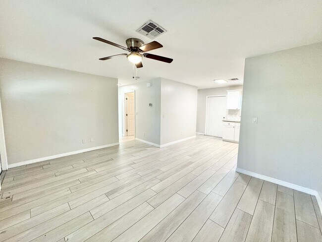 Building Photo - PB - Terrace Avenue Land Trust (2645 TA)