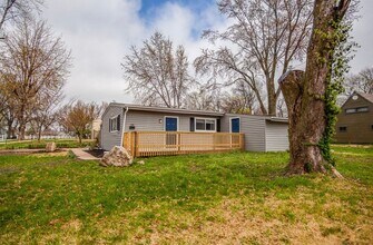 Building Photo - AVAILABLE NOW! 3 Bed 1 Bath home in Kansas...