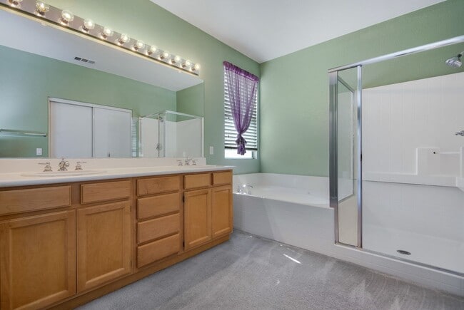 Building Photo - 34122 Courtney Terrace