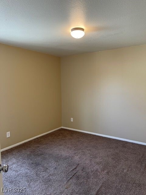 Building Photo - 6028 Sierra Lakes St