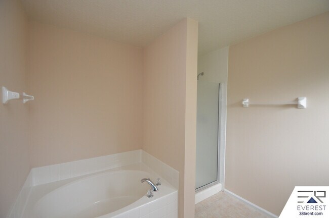 Building Photo - 38 Russo Dr