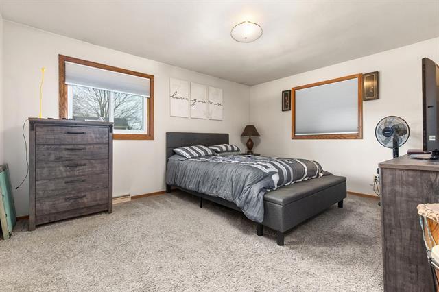 Building Photo - 510 E Peter Ln