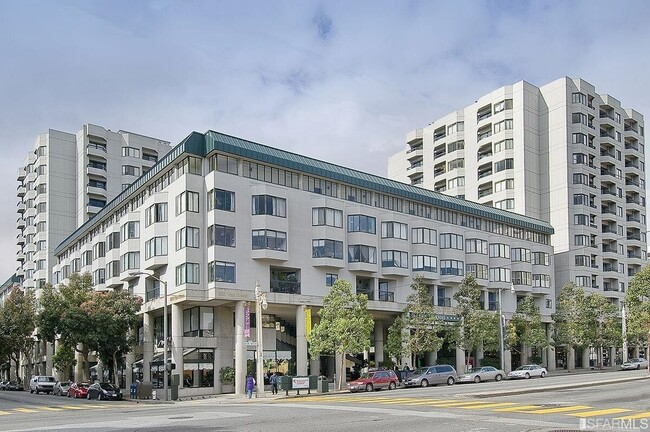 Building Photo - 601 Van Ness Ave