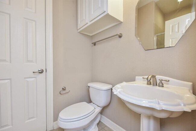 Building Photo - 2403 Galleon Point Ct