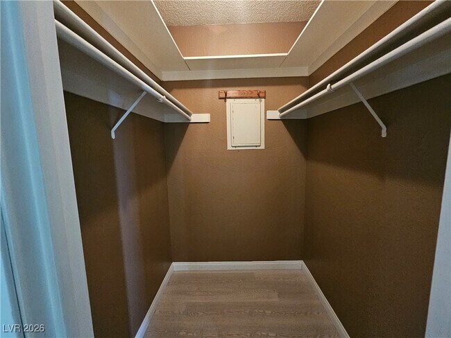 Building Photo - 4752 O'Bannon Dr