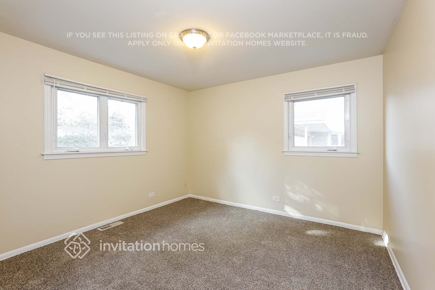 Building Photo - 8440 S Lockwood Ave