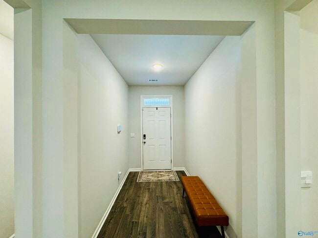 Building Photo - 113 Branton Ct