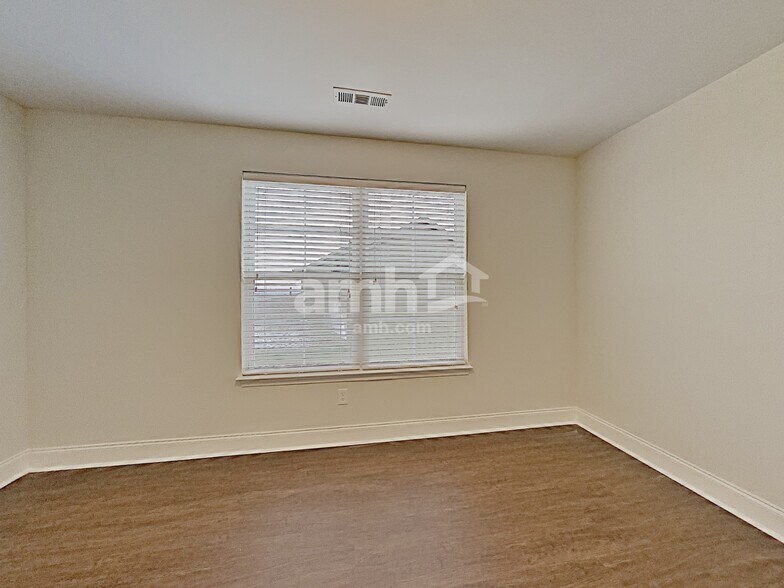 Building Photo - 5039 Mountain Springs Rd