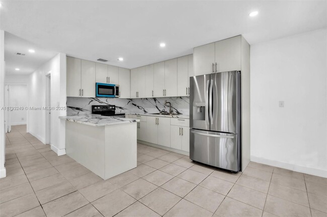 Building Photo - 11790 SW 34th St