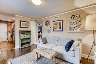 Building Photo - 24 Daniel St SE