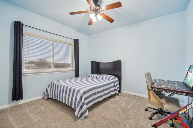 Building Photo - 2622 Fairwood Dr