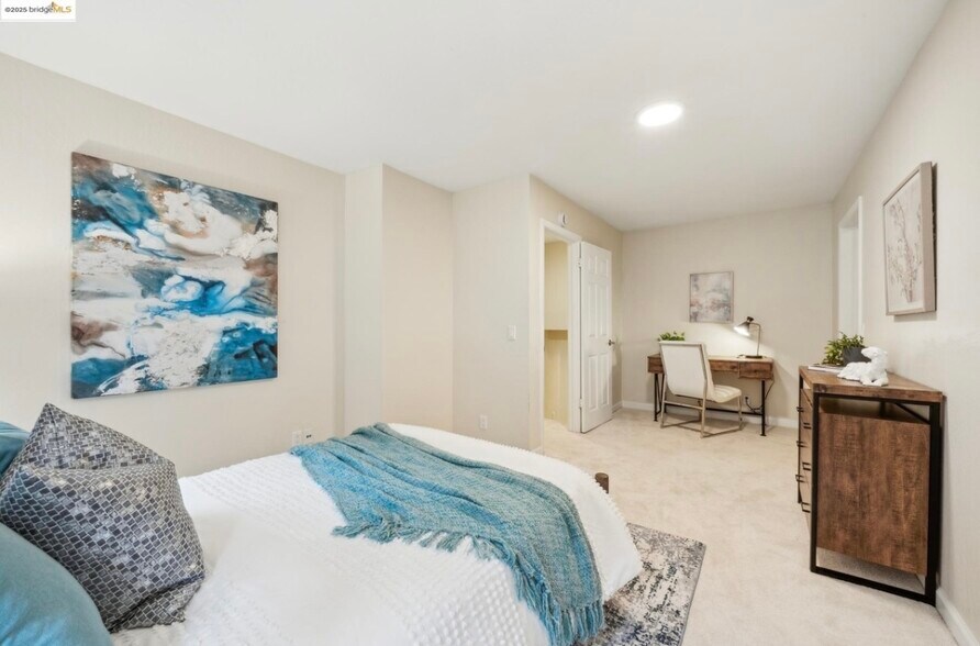 Building Photo - 3333 Brunell Dr