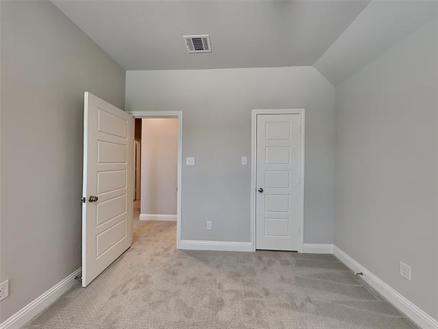 Building Photo - 315 Athenia Dr