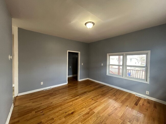 Building Photo - 1504 Summerfield Ave