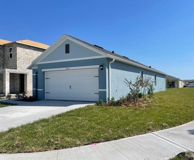 Building Photo - 1533 Quinta Rd