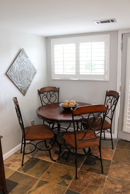 Building Photo - 2512 Riverfront Dr