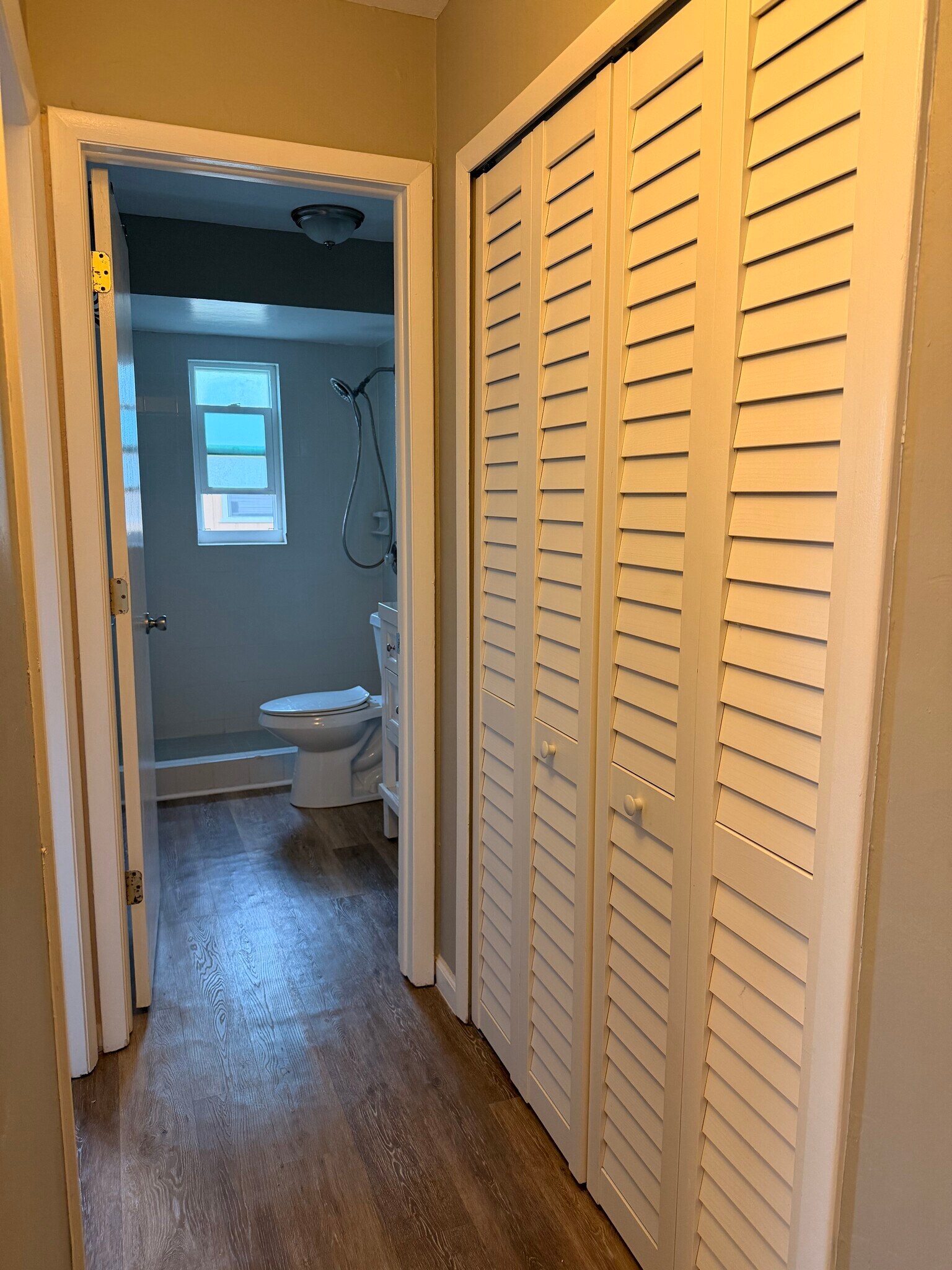 Building Photo - 17404 Dumont Dr