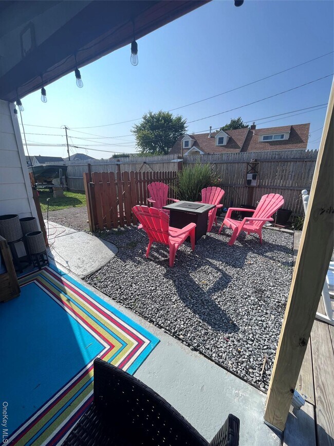 Building Photo - 800 S 6th St