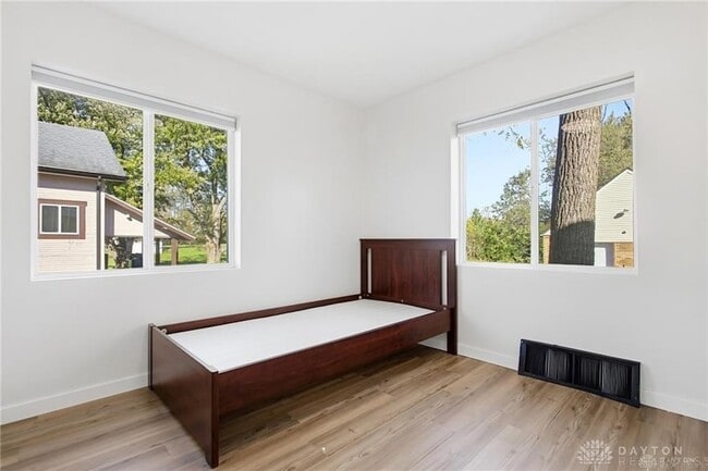 Building Photo - 2512 Harshman Rd